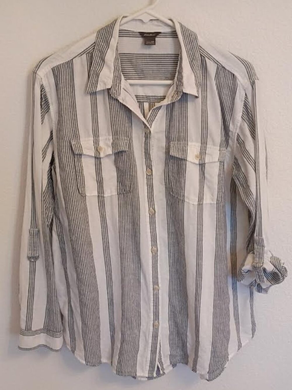 EDDIE BAUER WOMEN'S TOP GRAY STRIPED LONG ROLL TAB SLEEVE LINEN COTTON SIZE M